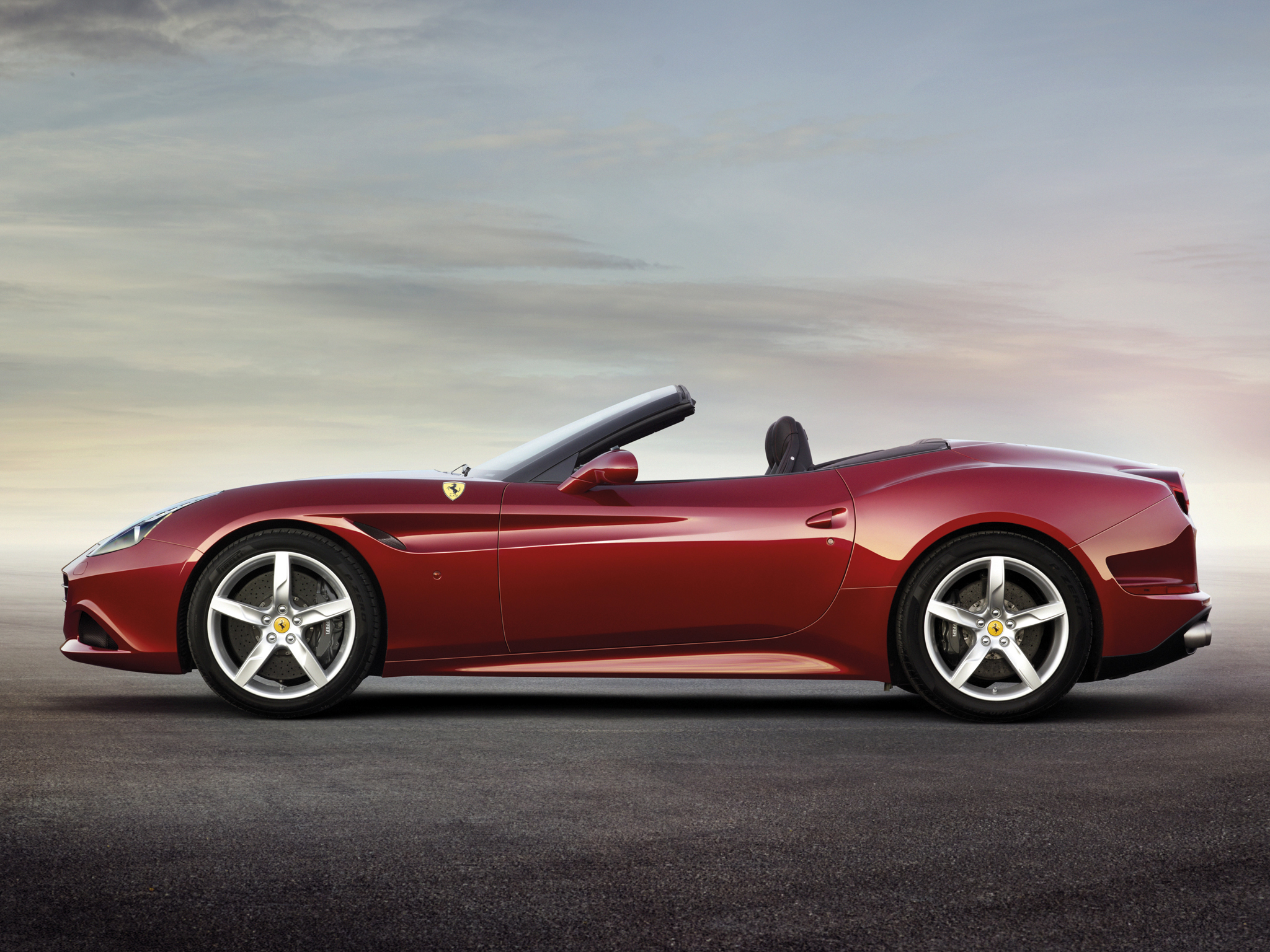 https://wcar.sets.lv/cars/Ferrari/California rodsters/2a5e5aaa8740a7315e5820a113418f8f.jpg